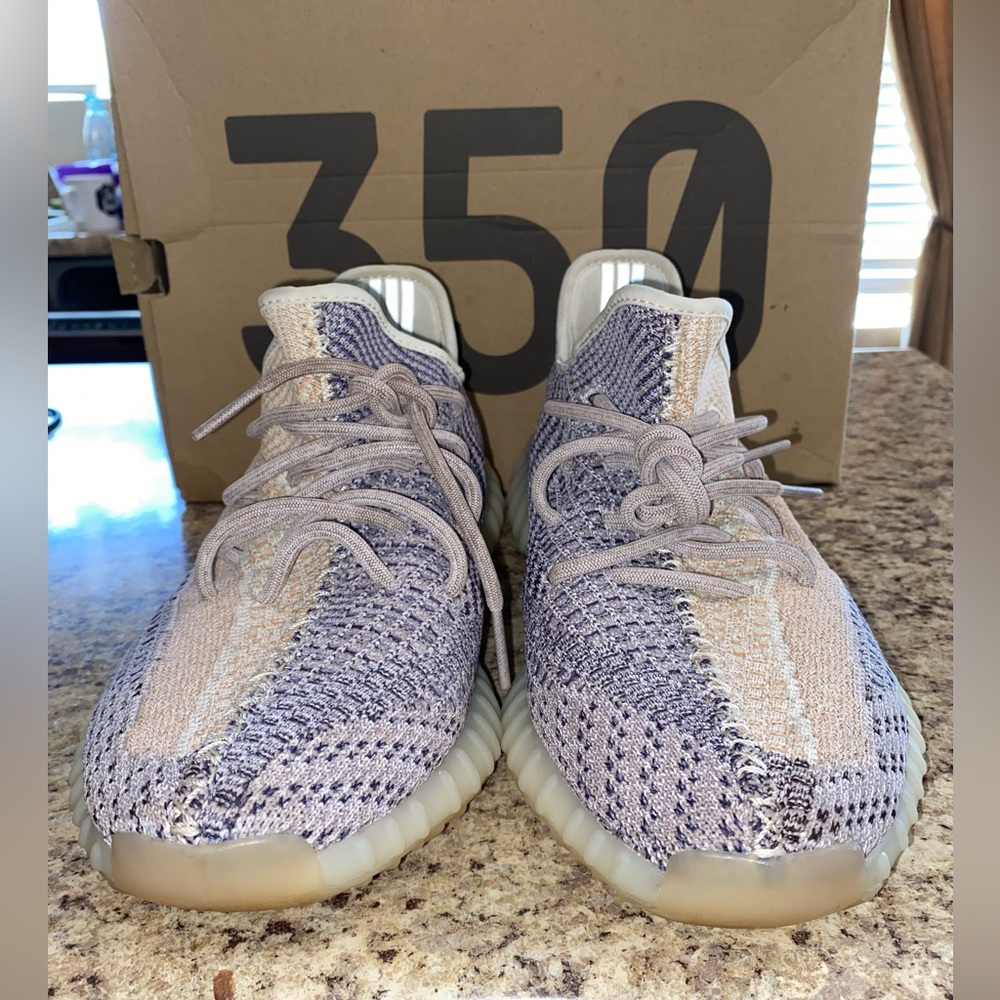 Yeezy 350 Ash Pearl US 12 (mens)👟